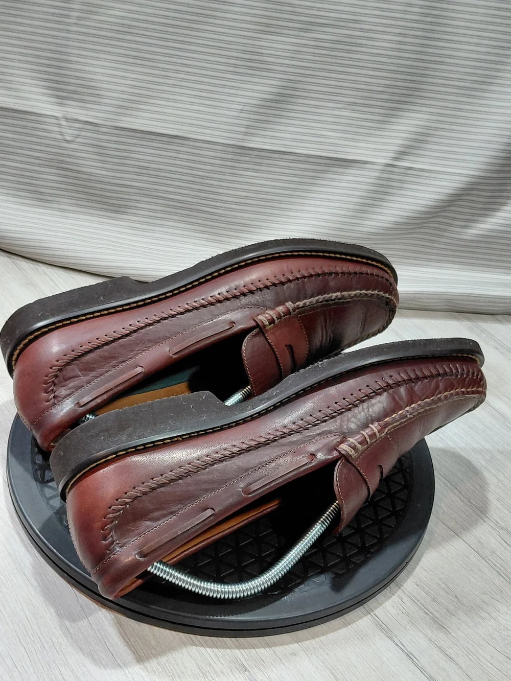 H.S. Trask Men's Brown Leather Penny Loafers, Classic Slip On Moccasin SIZE M11